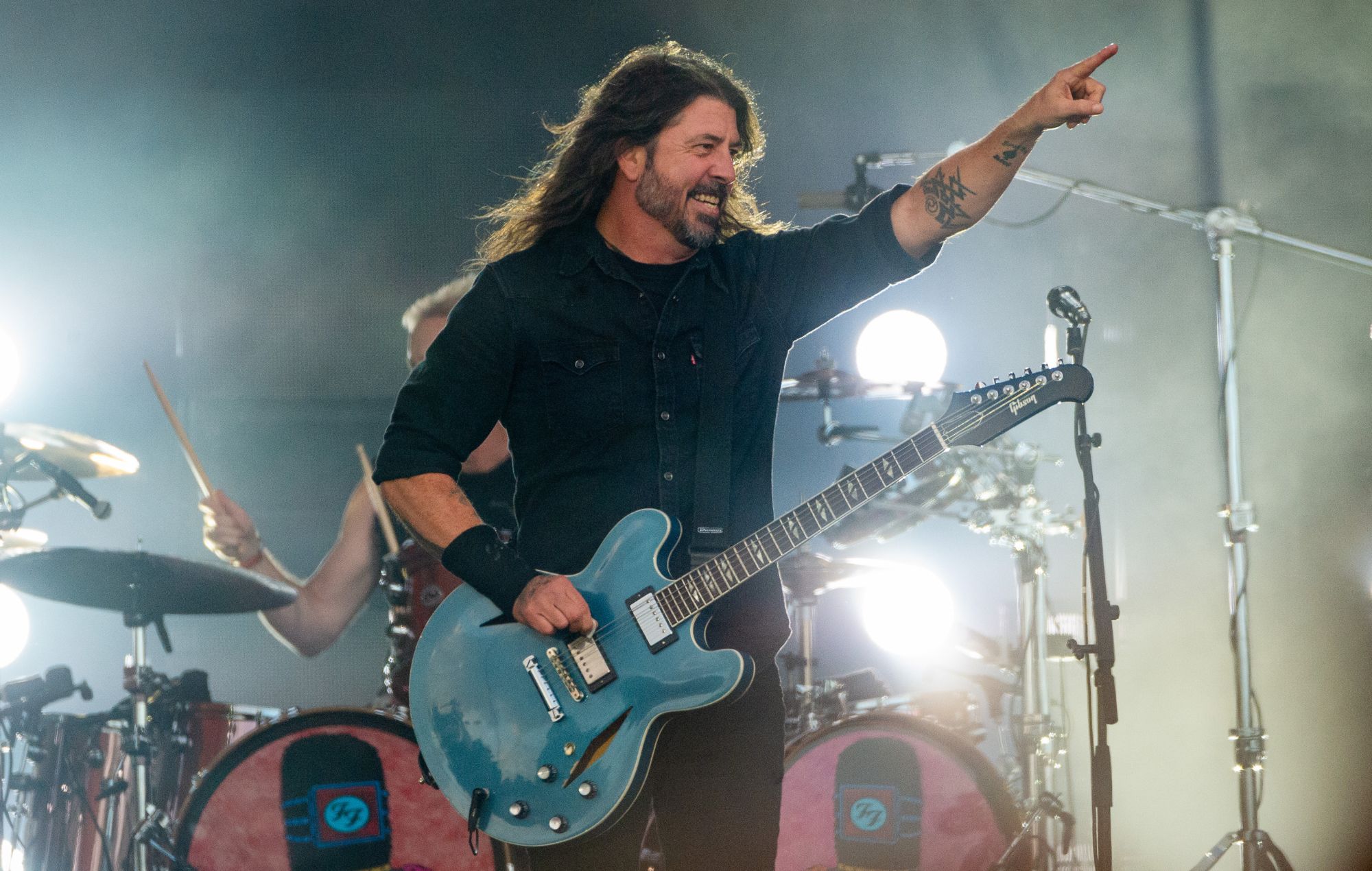 Dave Grohl of Foo Fighters performs live