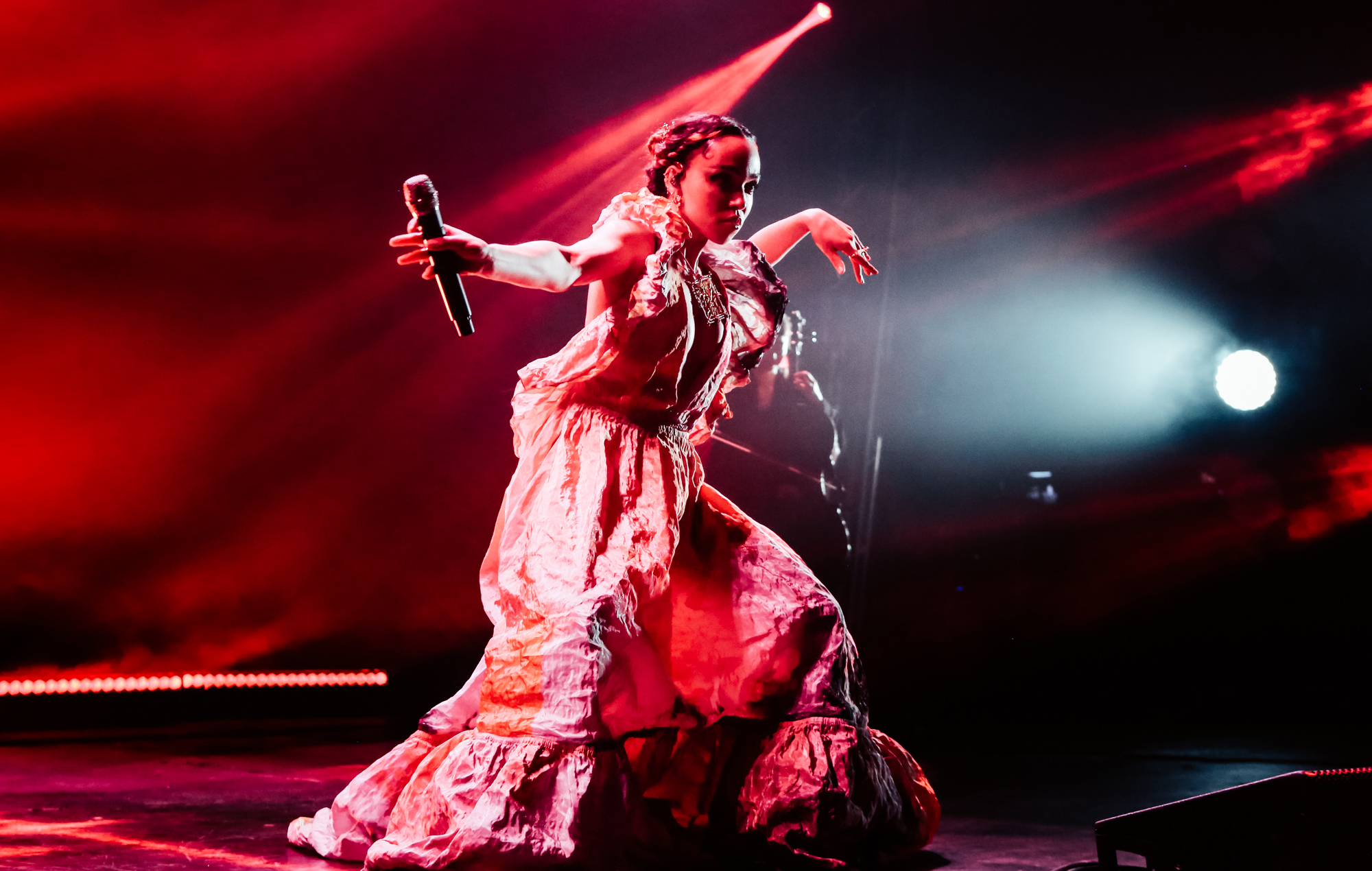 FKA twigs performing at the NME Awards 2020, photo by Andy Ford