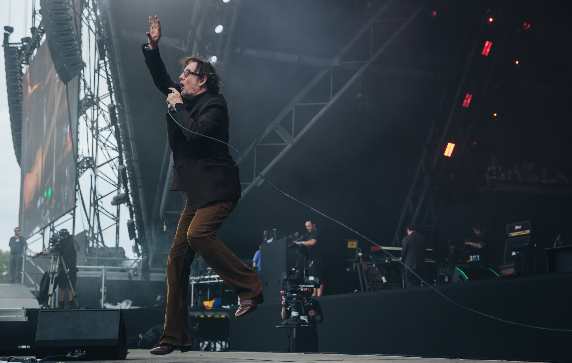 Jarvis Cocker performs with Pulp at Glastonbury 2025, photo by Andy Ford