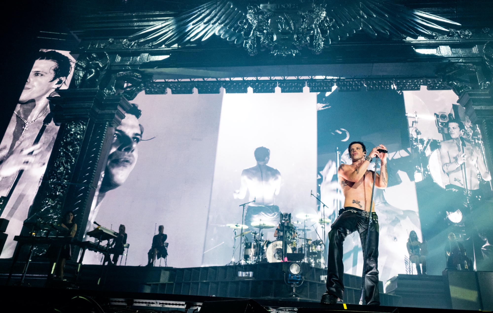 Yungblud performing live on stage in Birmingham, photo by Garry Jones/Redferns/Getty