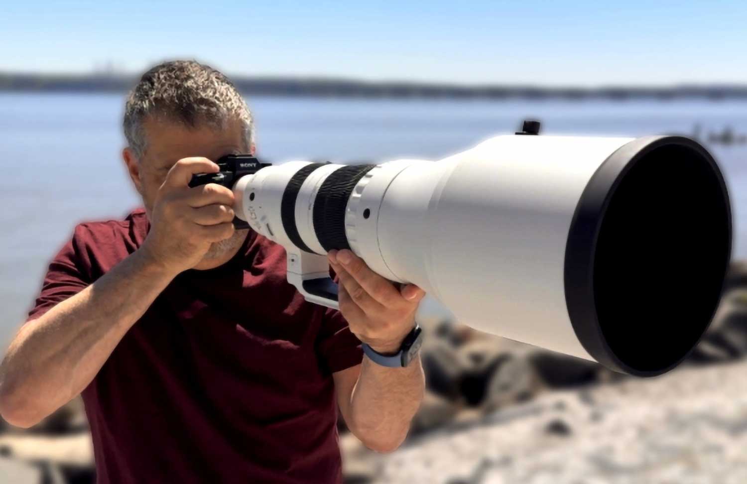 Photo of someone shooting with the Sigma 300-600mm lens