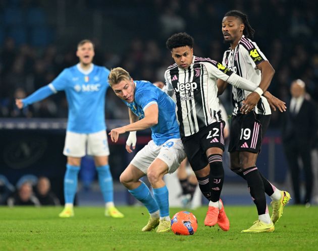 Weston McKennie in action against Napoli