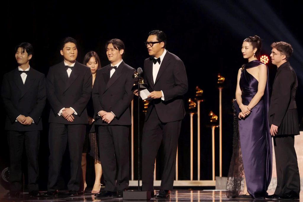 Golden Grammy 2 1024x683