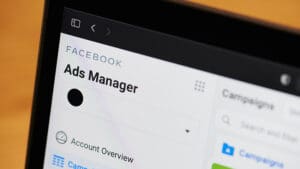 Facebook ads management often sounds easier than it is. Many businesses expect quick wins once ads go live. Pick an audience. Write an ad. Set a budget. Results should follow. After all, Facebook is one of the top three ROI drivers among marketers, according to a 2025 report.